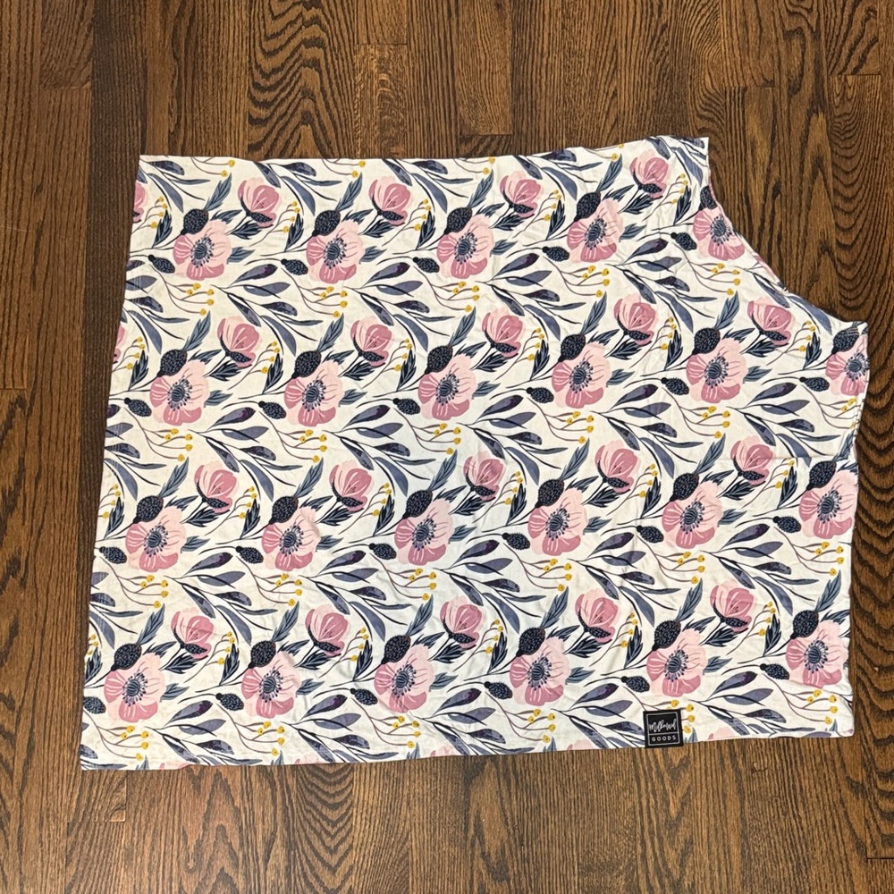 Floral Print Breastfeeding Cover/Poncho/car seat cover